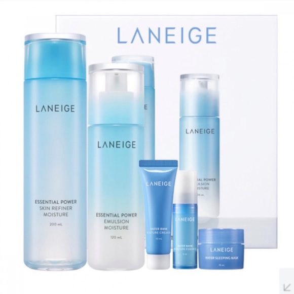 LANEIGE Other - Laneige •5 pce essential power Basic Duo moisture